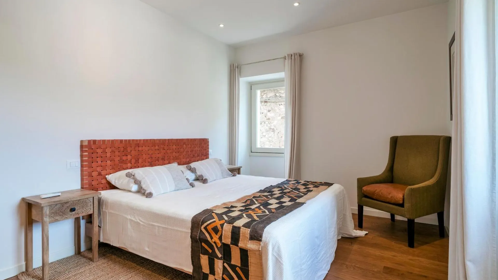 Stylish Holiday Home - P R A T E L L O Padenghe sul Garda