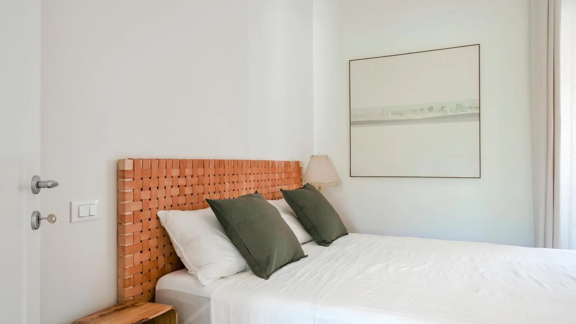 Stylish Holiday Home - P R A T E L L O Padenghe sul Garda Villa