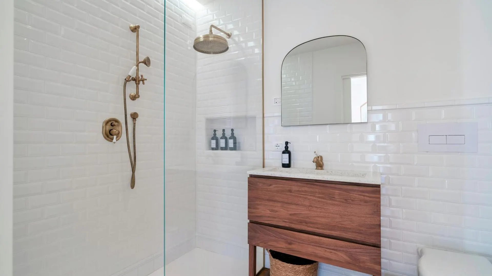 Stylish Holiday Home - P R A T E L L O Padenghe sul Garda Villa